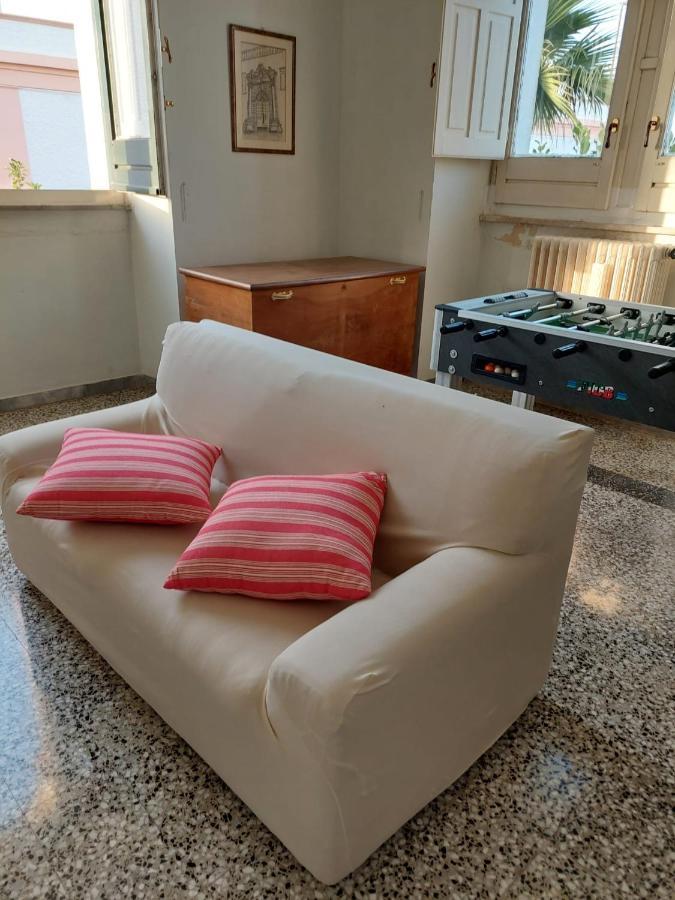 Villa Nel Salento - Ampie Camere E Giardino, Fino A 9 Persone Barbarano del Capo Luaran gambar