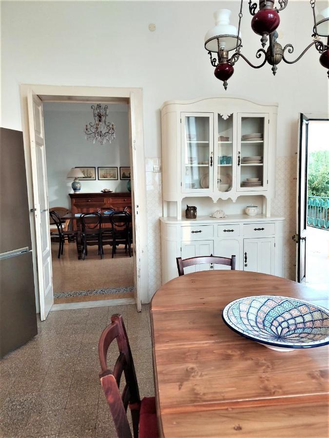 Villa Nel Salento - Ampie Camere E Giardino, Fino A 9 Persone Barbarano del Capo Luaran gambar
